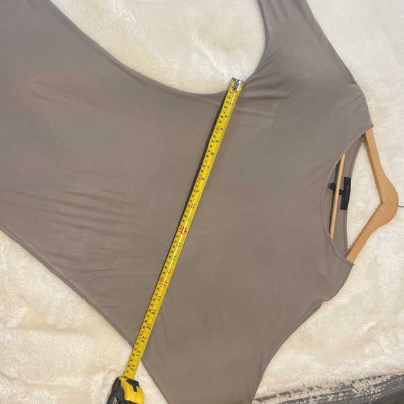 Versatile Laheld Dress - Medium - Picture 4 of 4